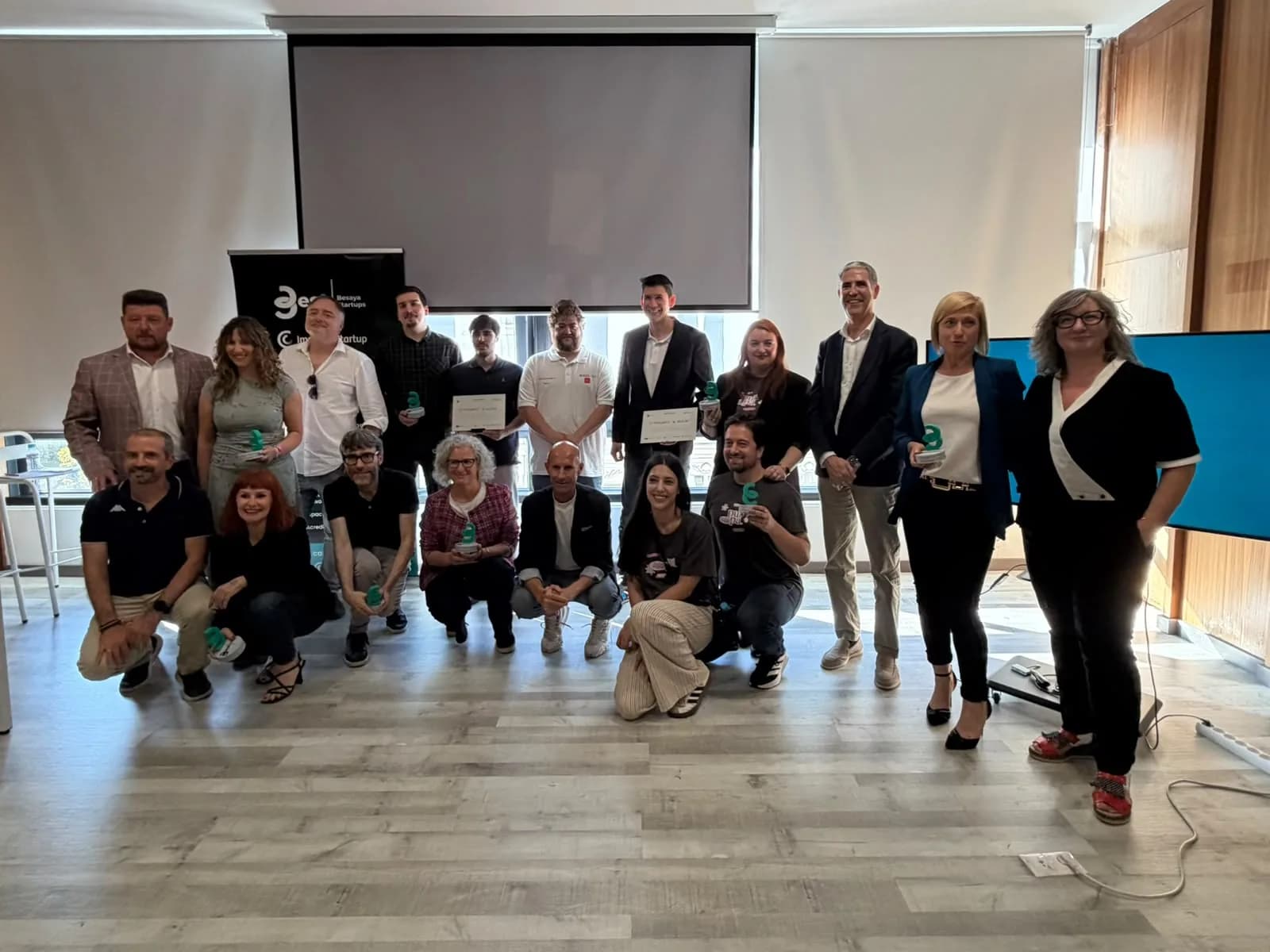 Proyectos premiados y participantes del Demo Day de Despega Impulsa Start-Up 2026, el programa de startups de la Cámara de Comercio de Torrelavega
